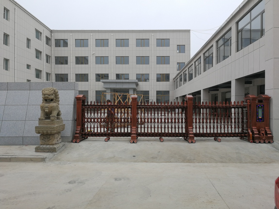 兴和县委伸缩门案例.jpg