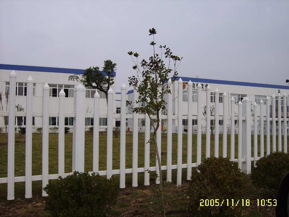围墙护栏10